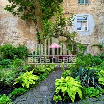Мулярська вул., 7