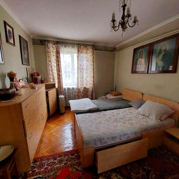Пролаж 2х кімн квартири в елітному районі вул.Художня ЖК Художня