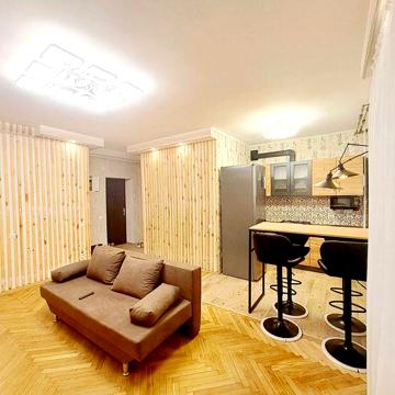пр Берестейський 9, сучасна євродвушка, низький поверх, м КПІ 15хв