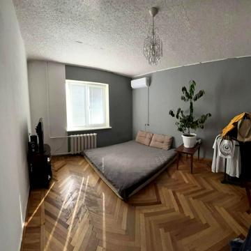Героїв просп., 35