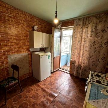 Продається 1 кк на вулиці Колодязна