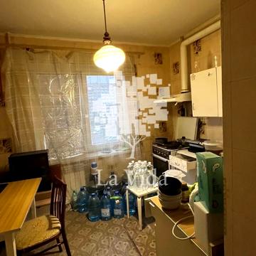 Оболонський просп., 40
