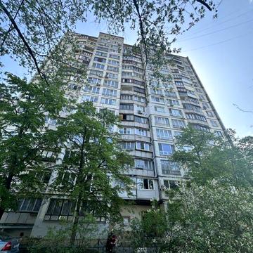Продам 1-к  ул.Малишка Дарницкий бульвар Жмаченка