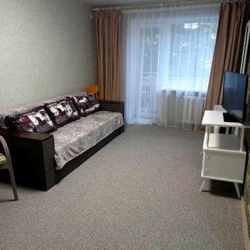 ПРОДАМ 1-к квартиру с мебелью и техникой в центре.СОБСТВЕННИ