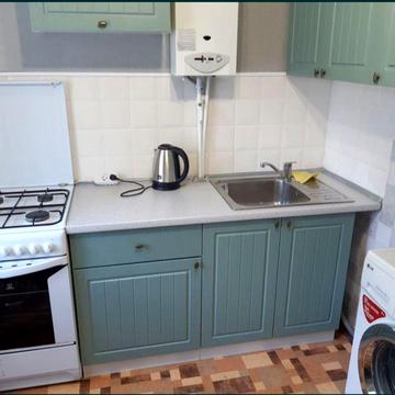 Продам 2-ну квартиру з технікою і меблями в центрі,вул.Миру.Власник