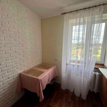 Продаю однокомнатную квартиру в Лесках на Абрикосовой и1