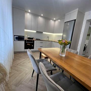 Продаж 3к Квартира Миру проспект