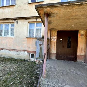 Продаю 2 кімнатну квартиру