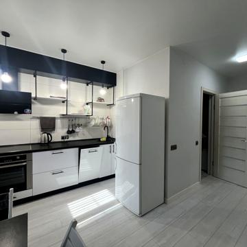 Миру, 29а