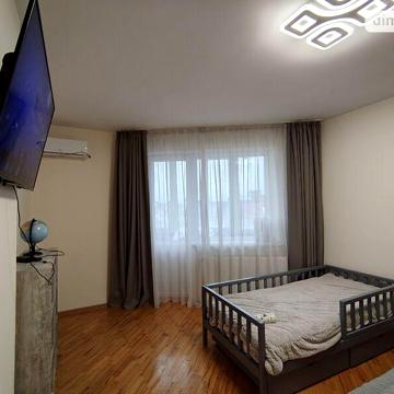 Продаж 3к Квартира Паркова вулиця