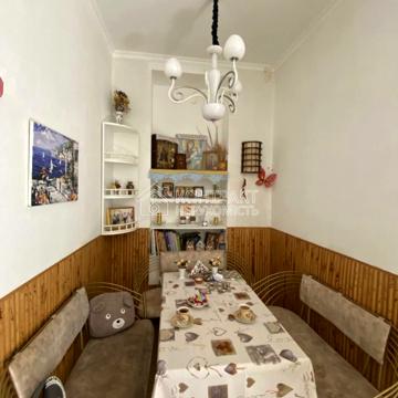 Мироносицька вул., 93
