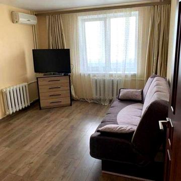Сдам 1 ком квартиру 38кв.м  ,Улица Минина 7
