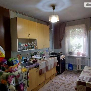Продаж 3к Квартира Квітнева вулиця