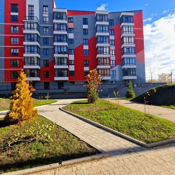 Продам 2 кімнатну в Парковому містечку