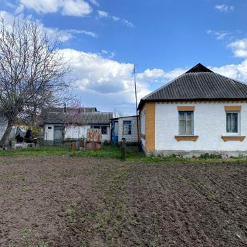 Будинок 69 м2, цегляний, за містом
