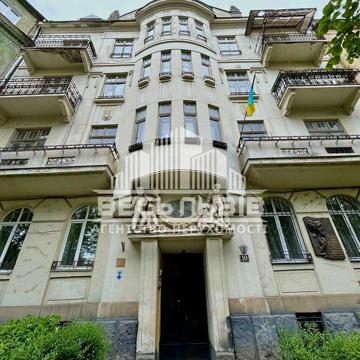 Продаж 4к квартири преміум класу центр міста вул. Конопницької