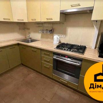 Продаж 2к квартири Екстер 16
