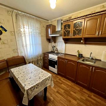 Довгострокова оренда 1 кімнатної квартири вул. Галини Петрової/Шосейна