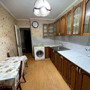 Довгострокова оренда 3к Квартира Левітана вулиця