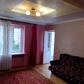 Оренда 2 кім. кв. Пасічна, р-н маг. "Делікатес",свіжий ремонт