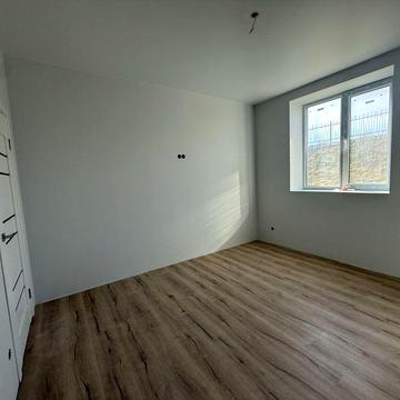 Без комісії! Однокімнатна квартира з новим ремонтом!