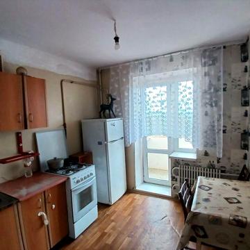 Сдам 2 комнатную квартиру на  ХТЗ