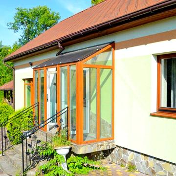 Продаж будинку, сауни та літньої кухні