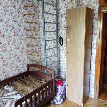 Продам 4-к квартиру в смт. Коцюбинське. поверх 4/9