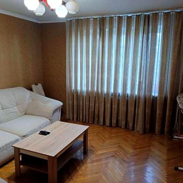 Продам 4-к квартиру в смт. Коцюбинське. поверх 4/9