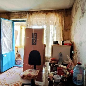 Продаж квартири "Малосімейки" на Зарічному.