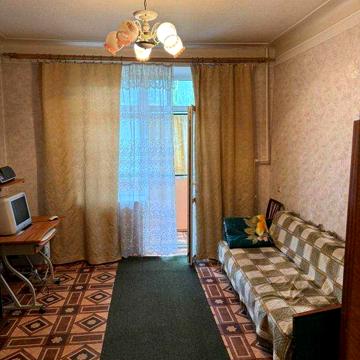 Сдам 3 комн как 2 комнатную квавртиру на ул Пастера 18
