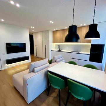 Продам 3-х к квартиру з ремонтом в центрі Франківська.ЖК Бізнес-клас ЖК Авторський