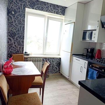 Продам двухкомнатную квартиру район 12 квартала