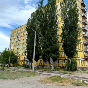 Космонавтів вул., 20