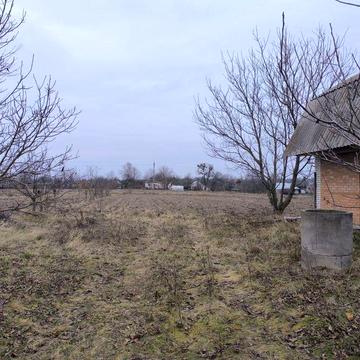 Продам будинок  з документами.Р-н новобудов.Ділянка 20 соток.
