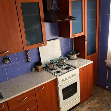 Здам 1-кімнатну квартиру біля метро Дорогожичі.