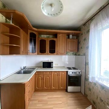 Миколи Лаврухіна вул., 15/46
