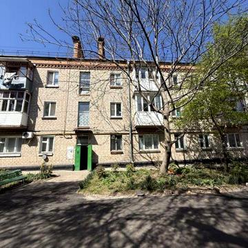 Продам 3 кімнатну квартиру по вул. Ярослава Мудрого