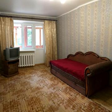 Варненська вул., 17/2