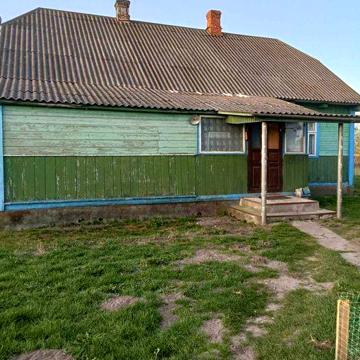Продається хата під знесення, на будівельні матеріали