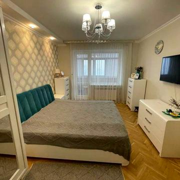 3х комнатная квартира , Харьковская 1/1, центр