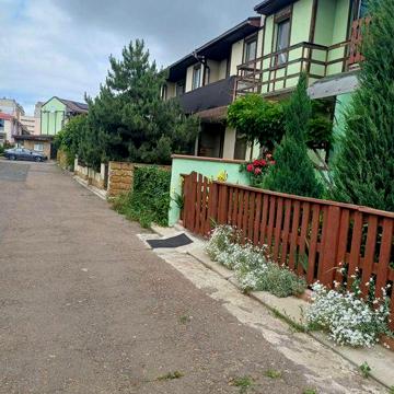 Таунхаус с ремонтом и мебелью в коттеджном городке Академический