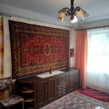 Продам 2-х кімнатну квартиру в Каневі за реальну ціну