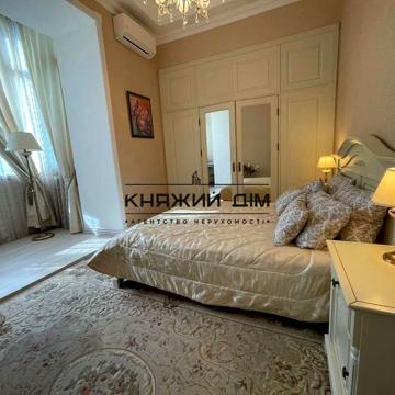 Антоновича вул. (Горького), 8