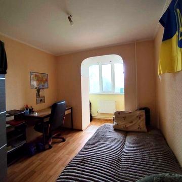 № 13613 - Простора 3к. квартира, 2/5 пов. цегляного будинку, Озерне