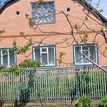 Продам просторий будинок