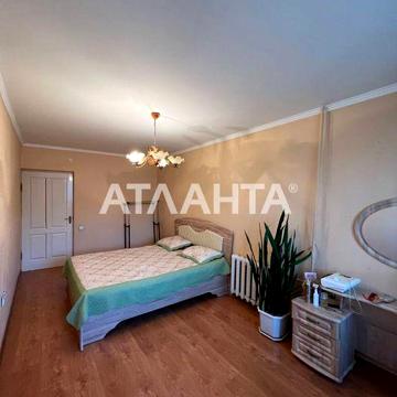 3 кім ЧЕШКА, вул.Комарова 29А, топова локація!