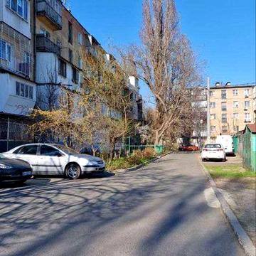 Продам 1-кімнатну квартиру на Черемушках вул. Краснова