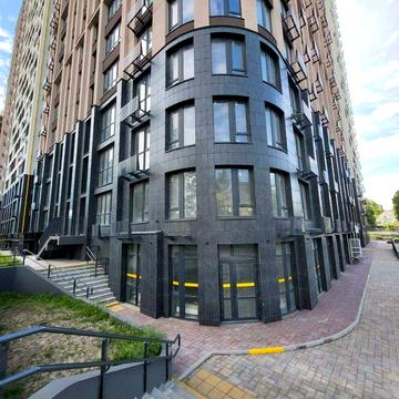 Продам квартиру с 3 раздельными комнатами и кухней-студией 40 кв.м. ЖК Модерн