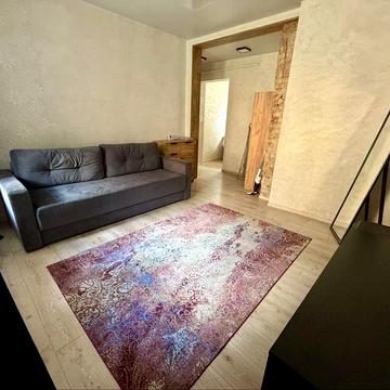 Сдам 2 комнатную квартиру в центре Ля Сильпо Исполкомовская